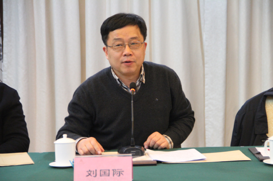 郑州大学副校长、副理事长刘国际发言.jpg