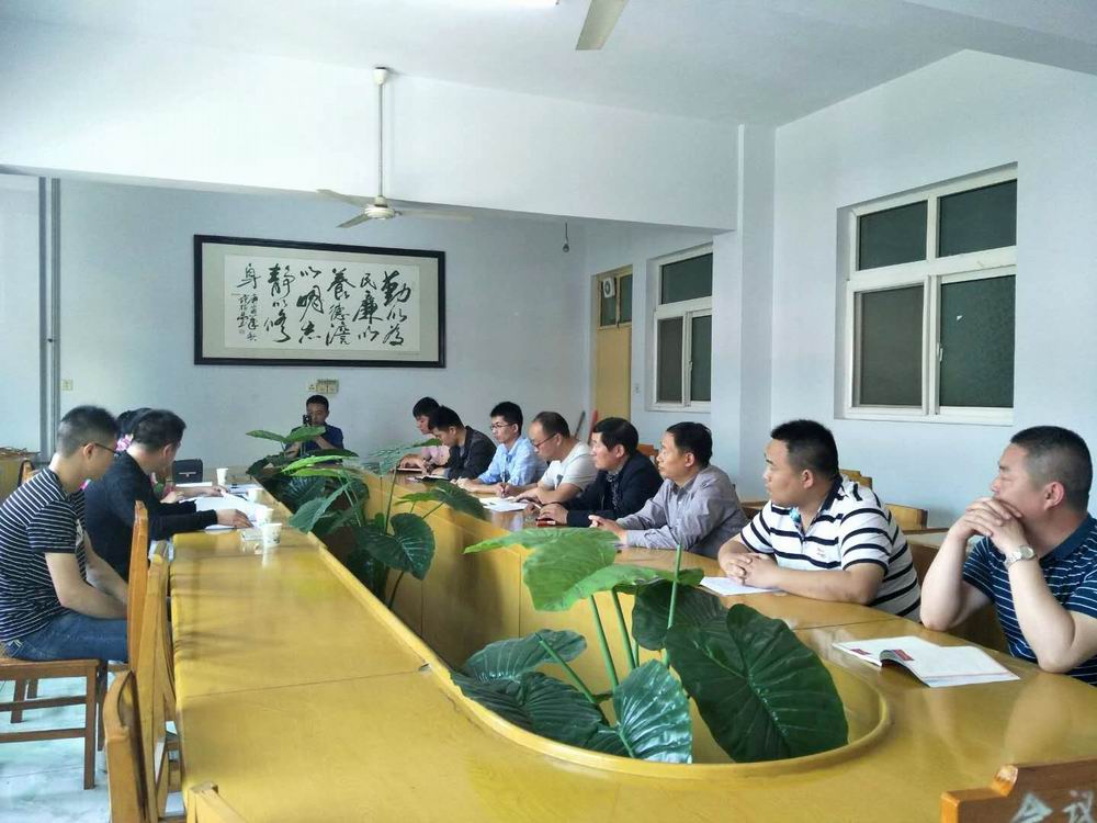 1526287399485419.jpg 892515567707055730.jpg