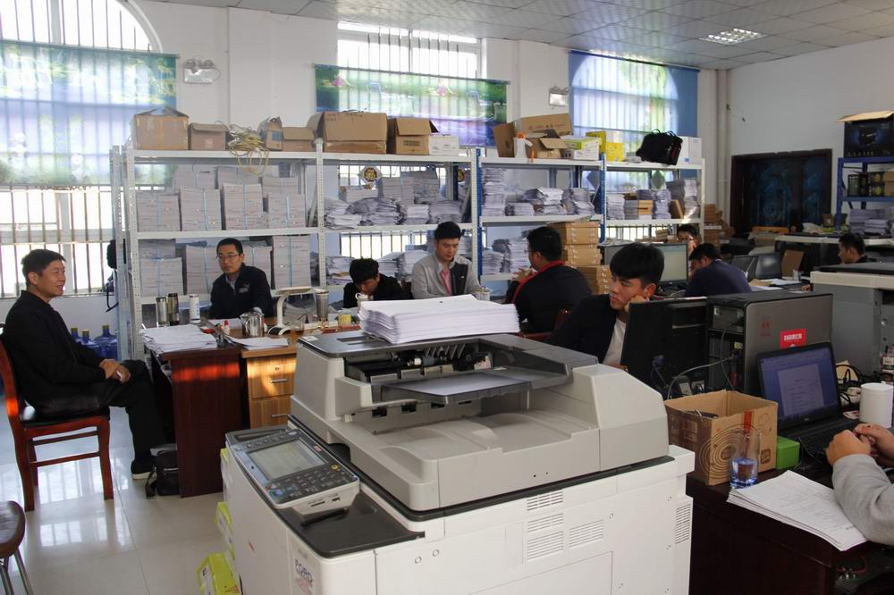 书记深入一线调研 - 副本.JPG