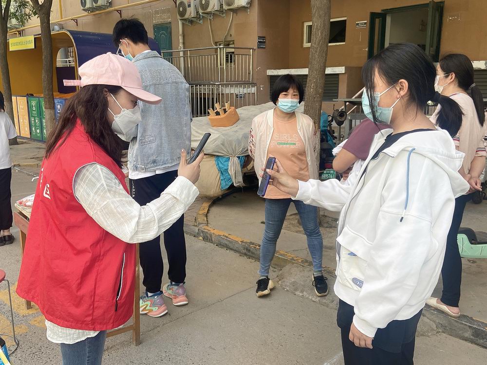 5.6何婉婉 省体社区 - 副本.jpg