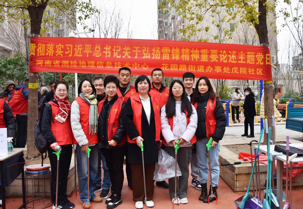 调整大小 4合影.jpg