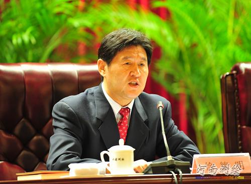 国家测绘局局长、党组书记徐德明作工作报告。