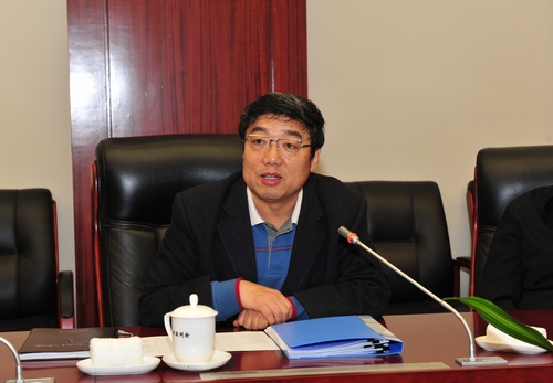 国家测绘地理信息局党组副书记、副局长王春峰出席会议并做重要讲话。