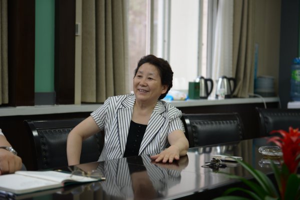 河南省测绘地理信息局贾志伟局长听取汇报