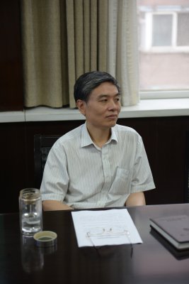 河南省测绘地理信息局毛忠民主任主持会议