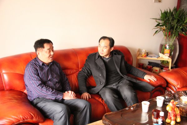 河南省基础地理信息中心主任李向阳看望并慰问老书记李栓柱同志