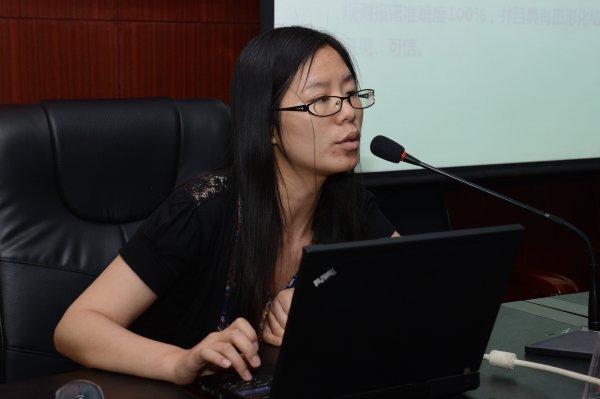 北京吉威公司胡静就检查软件进行讲解。