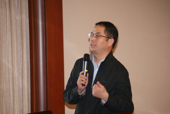 杨晓阳副秘书长主持会议