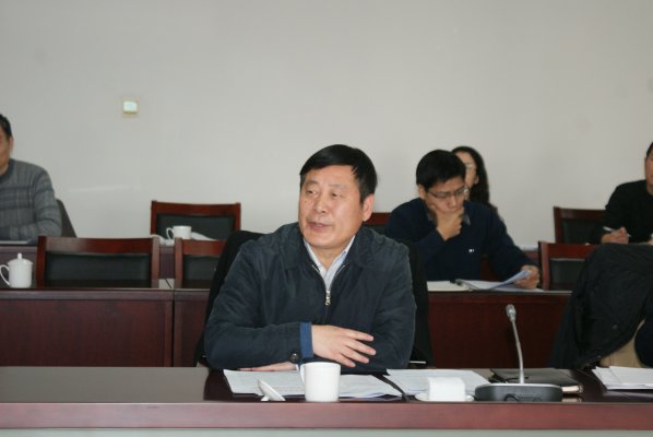 有关厅局代表发言