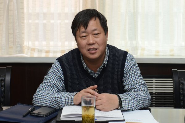 河南省测绘地理信息局党委委员、纪检监察室主任宋新龙出席会议并讲话