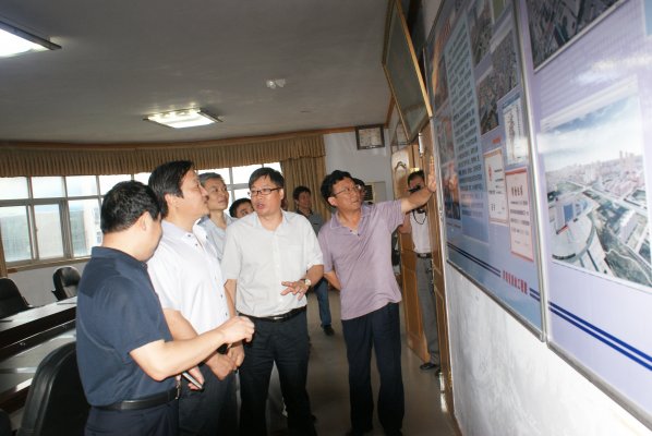 刘济宝局长了解省测绘工程院光辉历程