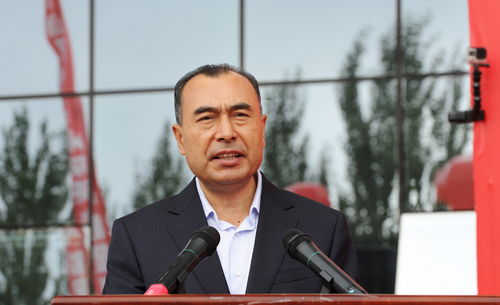 国土资源部副部长、党组成员，国家测绘地理信息局局长、党组书记，竞赛组委会主任库热西&middot;买合苏提宣布竞赛开幕。