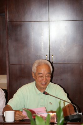 刘先林院士主持会议