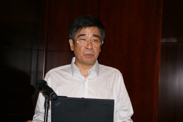 郭增长院长汇报工作