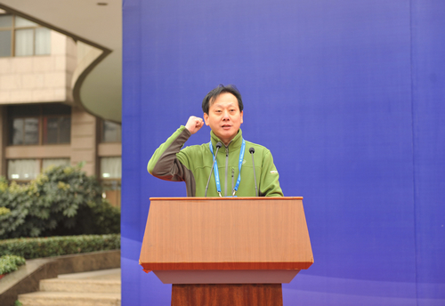 裁判员代表在开幕式上宣誓