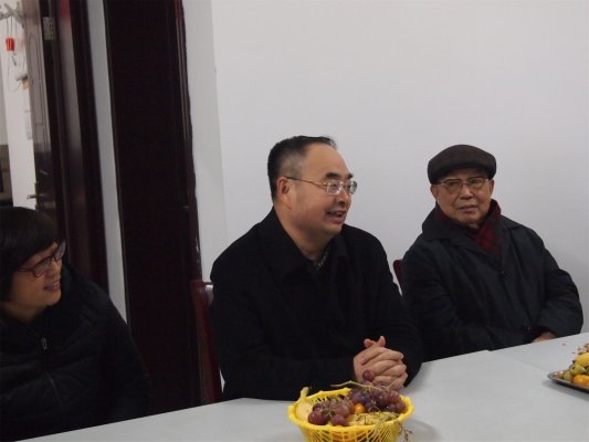 省测绘地理信息局纪委书记何晨祝福老人们健康长寿