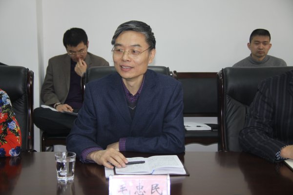 毛忠民出席会议