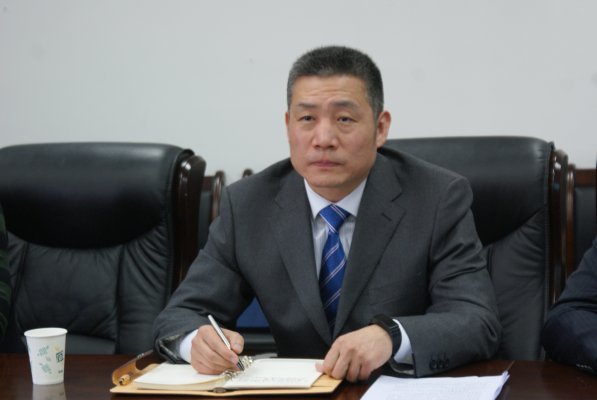 李振平汇报工作