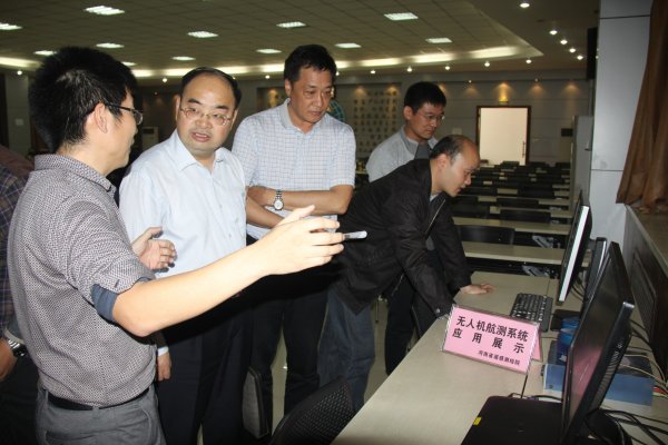 何晨聆听测绘新技术