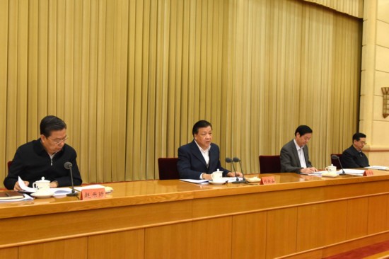 4月6日，&ldquo;两学一做&rdquo;学习教育工作座谈会在北京召开。中共中央政治局常委、中央书记处书记刘云山出席座谈会并讲话。新华社记者 饶爱民 摄