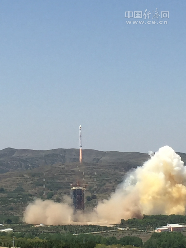 资源三号02星成功发射