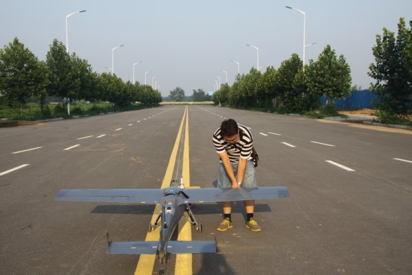 燃油无人机起飞准备