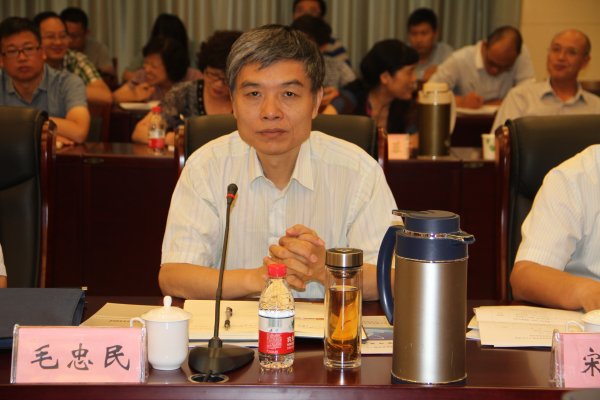 河南省测绘地理信息局副局长毛忠民