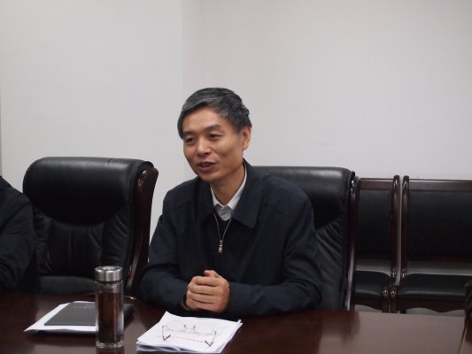 毛忠民安排办公用房治理工作