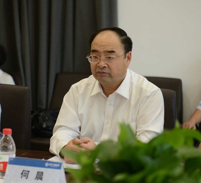 纪委书记何晨.jpg