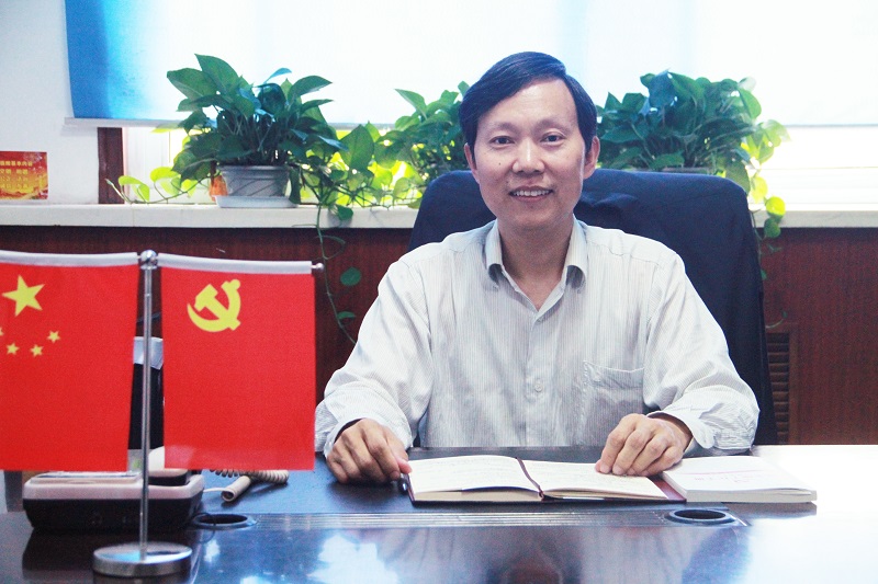 03河南省测绘工程院党委书记冯中卫.JPG