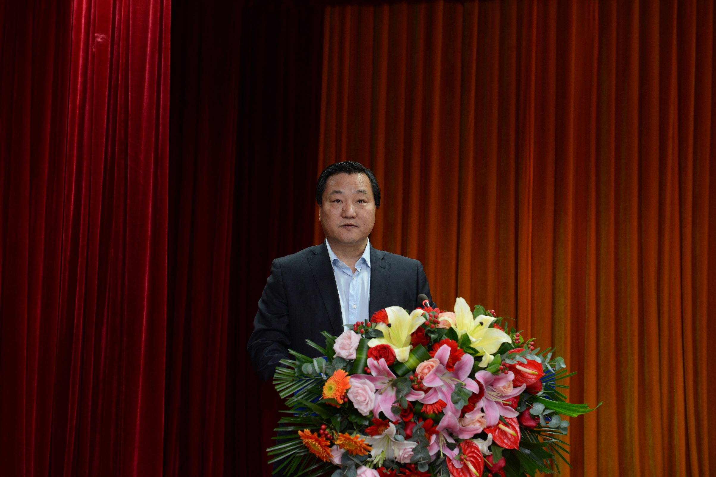 3河南省国土资源厅党组成员、省测绘地理信息局党委书记、局长刘济宝致辞.JPG