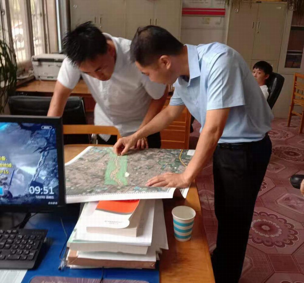 连夜制作周口贾鲁河汛情专题图，第一时间交付相关部门.jpg