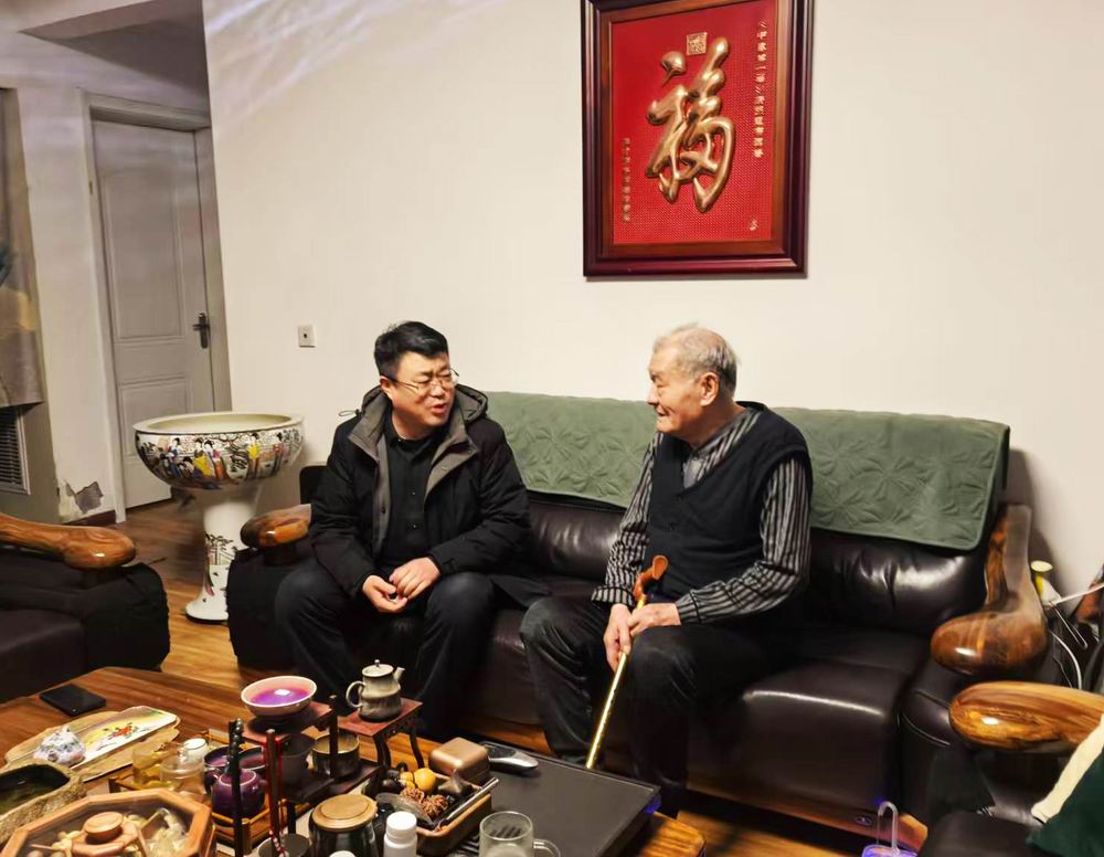 调整大小 3.jpg